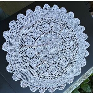 Vintage Handmad Light Pink Crochet Round Doily Table Topper Lace 27 Inch